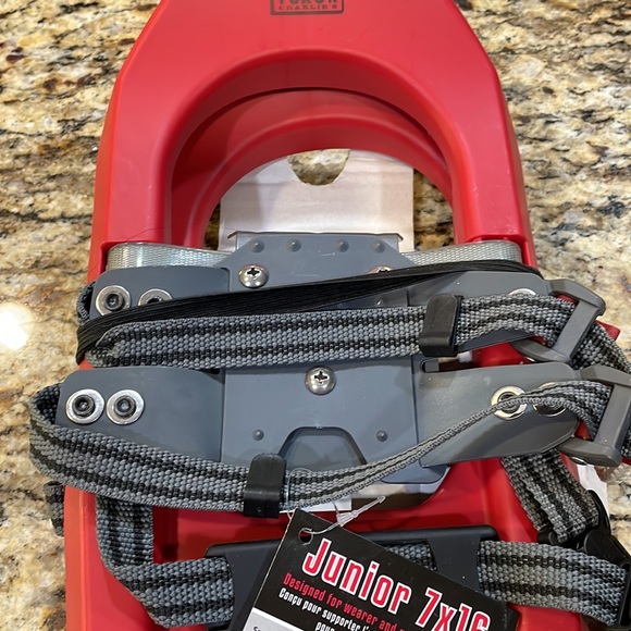 NWT Yukon Charlie’s Junior Snow Shoes for male or female - Picture 5 of 7